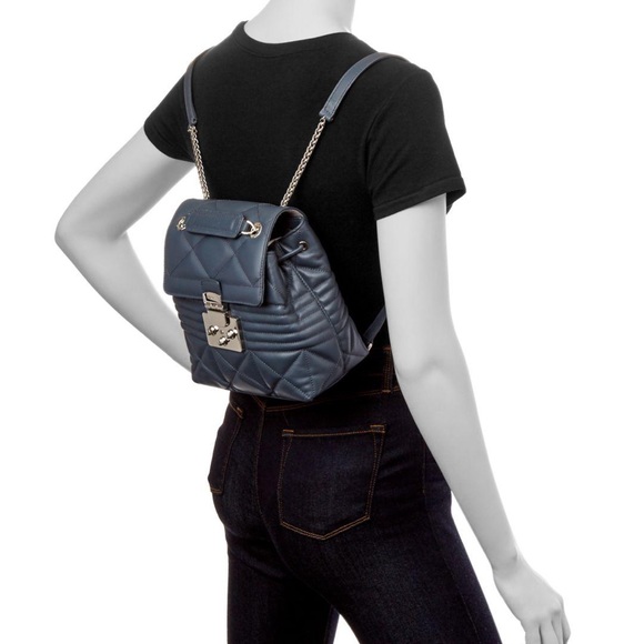 Leather FURLA backpack — LIKE NEW - Picture 2 of 2